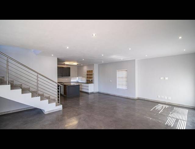 3 BEDROOM HOUSE FOR SALE IN MIDSTREAM RIDGE